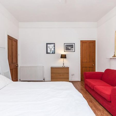 Old Town Edinburgh Apartment Close To Castle And Royal Mile Eksteriør billede