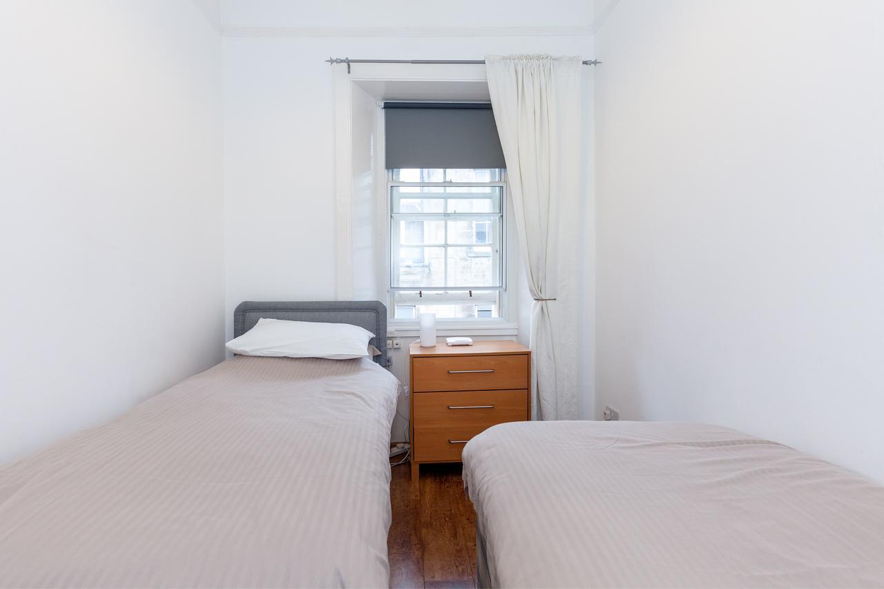 Old Town Edinburgh Apartment Close To Castle And Royal Mile Eksteriør billede